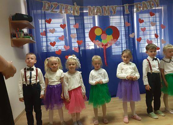 Grafika 18: Święto Mamy i Taty
