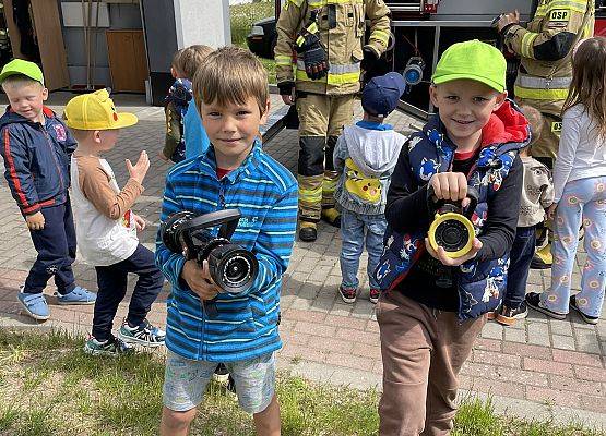Grafika 1: DZIEŃ DZIECKA ZE STRAŻAKAMI I NIE TYLKO