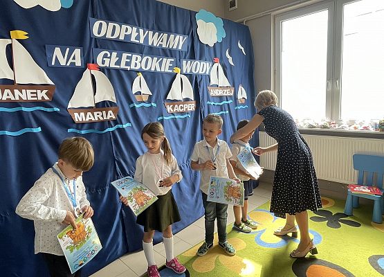 Grafika 19: KOLEJNY ROK ZA NAMI