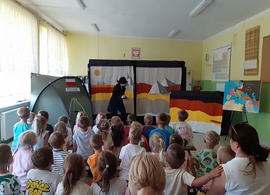 Grafika 6: Historia Misia Wojtka - spektakl edukacyjny