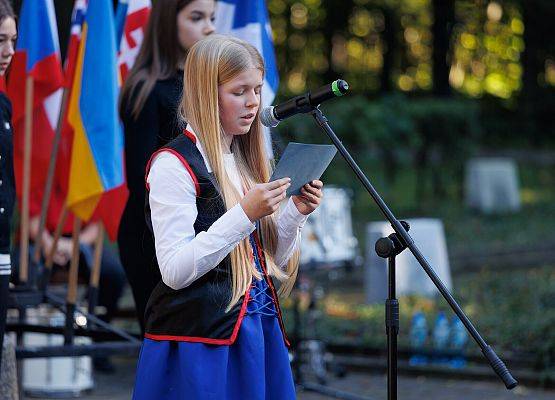 Grafika 17: Uroczystość ku czci Ofiar Marszu Śmierci -Krępa Kaszubska