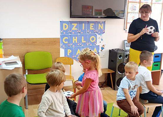 Grafika 8: Dzień Chłopaka