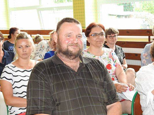 Grafika 11: Uroczysty Apel z okazji pożegnania VIII-mej klasy 2020/2021