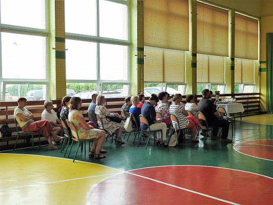 Grafika 40: Uroczysty Apel z okazji pożegnania VIII-mej klasy 2020/2021