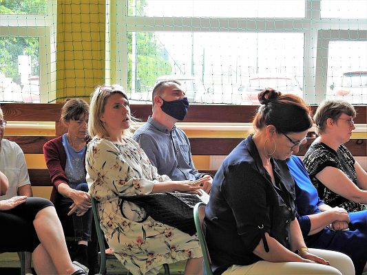 Grafika 44: Uroczysty Apel z okazji pożegnania VIII-mej klasy 2020/2021