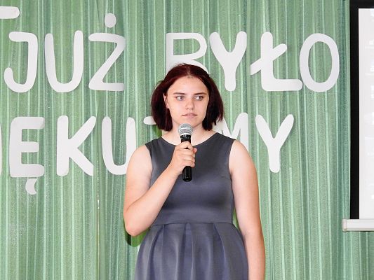 Grafika 65: Uroczysty Apel z okazji pożegnania VIII-mej klasy 2020/2021