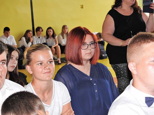 Grafika 80: Uroczysty Apel z okazji pożegnania VIII-mej klasy 2020/2021