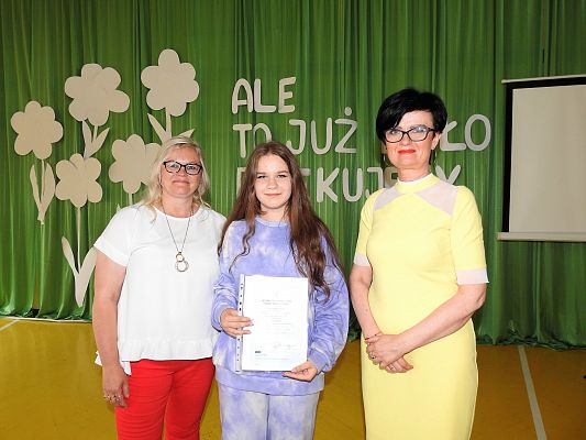 Grafika 101: Uroczysty Apel z okazji pożegnania VIII-mej klasy 2020/2021