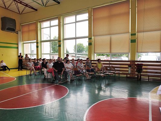 Grafika 112: Uroczysty Apel z okazji pożegnania VIII-mej klasy 2020/2021