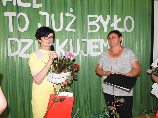 Grafika 148: Uroczysty Apel z okazji pożegnania VIII-mej klasy 2020/2021