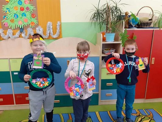  Grafika #7: DZIEŃ BABCI I DZIADKA