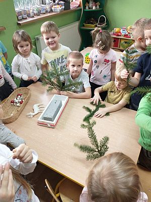  Grafika #5: Akcja "Razem na Święta", w której uczestniczyła cała szkoła