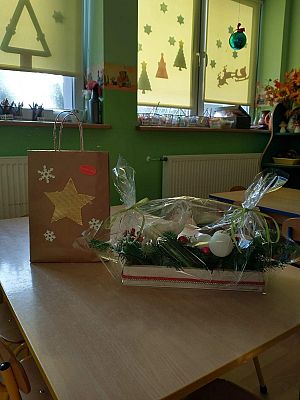  Grafika #12: Akcja "Razem na Święta", w której uczestniczyła cała szkoła