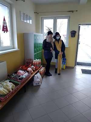  Grafika #16: Finał zbiórki owoców i soków.