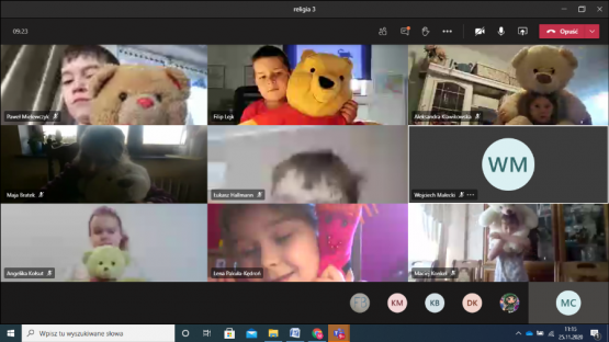  Grafika #3: Dzień Misia