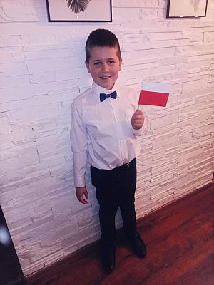  Grafika #6: Uczestniczymy w Akcji Szkoła do hymnu