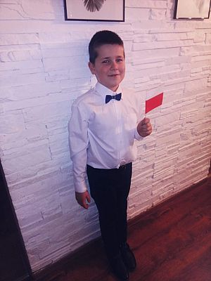  Grafika #8: Uczestniczymy w Akcji Szkoła do hymnu