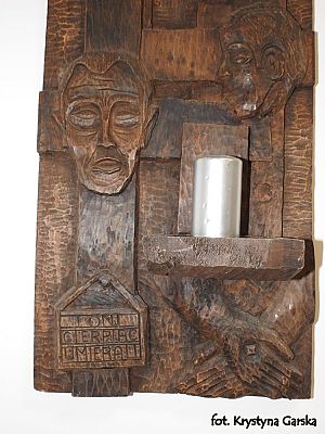  Grafika #83: Zakończenie uroczystości wizytą w Izbie Pamięci Ofiar Marszu Śmierci KL Stutthof