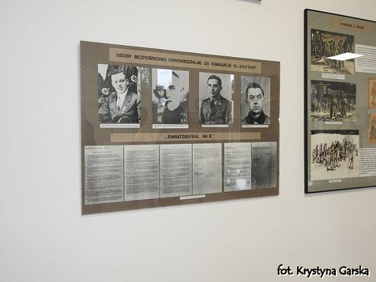  Grafika #86: Zakończenie uroczystości wizytą w Izbie Pamięci Ofiar Marszu Śmierci KL Stutthof