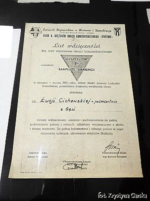  Grafika #93: Zakończenie uroczystości wizytą w Izbie Pamięci Ofiar Marszu Śmierci KL Stutthof