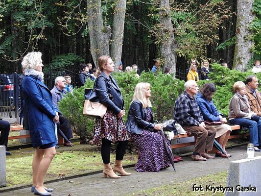  Grafika #22: Uroczystość ku czci Ofiar Marszu Śmierci KL Stutthof w Krępie Kaszubskiej dnia 27 września 2020