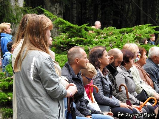  Grafika #24: Uroczystość ku czci Ofiar Marszu Śmierci KL Stutthof w Krępie Kaszubskiej dnia 27 września 2020