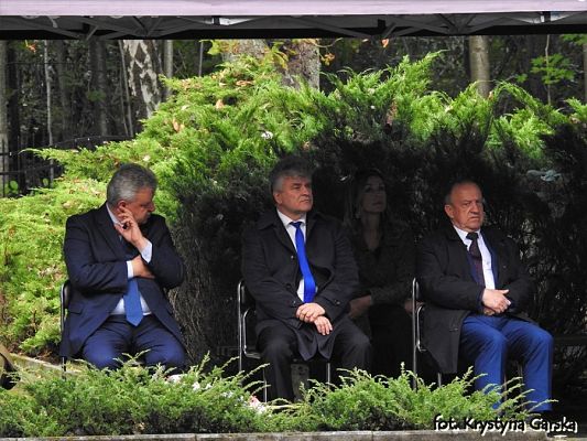 Grafika #23: Uroczystość ku czci Ofiar Marszu Śmierci KL Stutthof w Krępie Kaszubskiej dnia 27 września 2020