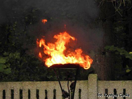  Grafika #26: Uroczystość ku czci Ofiar Marszu Śmierci KL Stutthof w Krępie Kaszubskiej dnia 27 września 2020