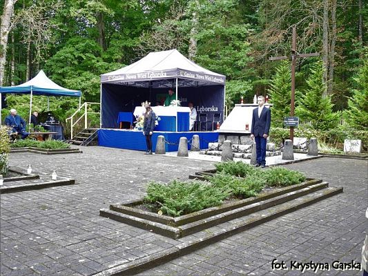  Grafika #69: Uroczystość ku czci Ofiar Marszu Śmierci KL Stutthof w Krępie Kaszubskiej dnia 27 września 2020