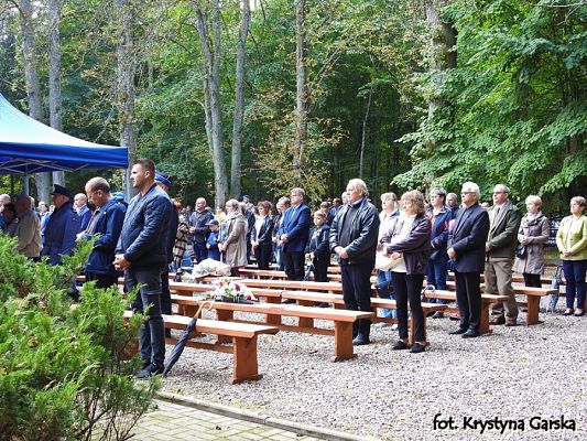 Grafika #87: Uroczystość ku czci Ofiar Marszu Śmierci KL Stutthof w Krępie Kaszubskiej dnia 27 września 2020