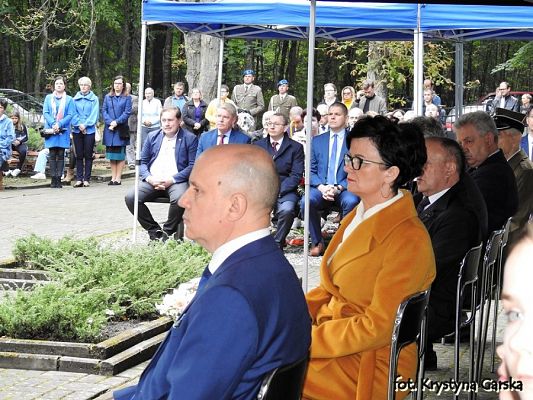  Grafika #112: Uroczystość ku czci Ofiar Marszu Śmierci KL Stutthof w Krępie Kaszubskiej dnia 27 września 2020