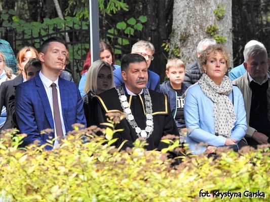  Grafika #127: Uroczystość ku czci Ofiar Marszu Śmierci KL Stutthof w Krępie Kaszubskiej dnia 27 września 2020