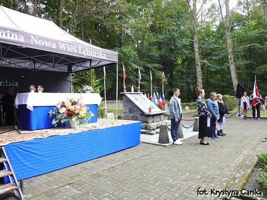  Grafika #173: Uroczystość ku czci Ofiar Marszu Śmierci KL Stutthof w Krępie Kaszubskiej dnia 27 września 2020