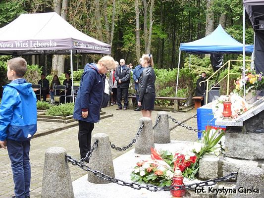 Grafika #218: Uroczystość ku czci Ofiar Marszu Śmierci KL Stutthof w Krępie Kaszubskiej dnia 27 września 2020