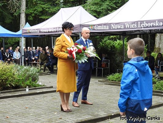  Grafika #0: Uroczystość ku czci Ofiar Marszu Śmierci KL Stutthof w Krępie Kaszubskiej dnia 27 września 2020