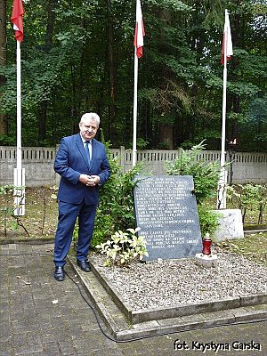  Grafika #260: Uroczystość ku czci Ofiar Marszu Śmierci KL Stutthof w Krępie Kaszubskiej dnia 27 września 2020