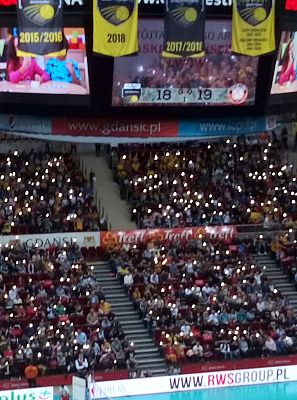  Grafika #1: Wyjazd na mecz do ERGO ARENY