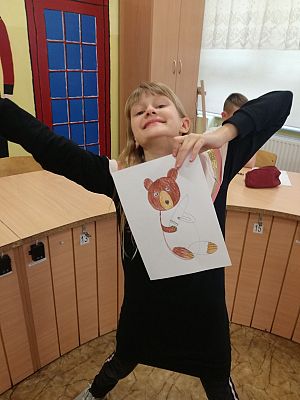  Grafika #2: Niedźwiedź Wojtek i wojenne opowieści