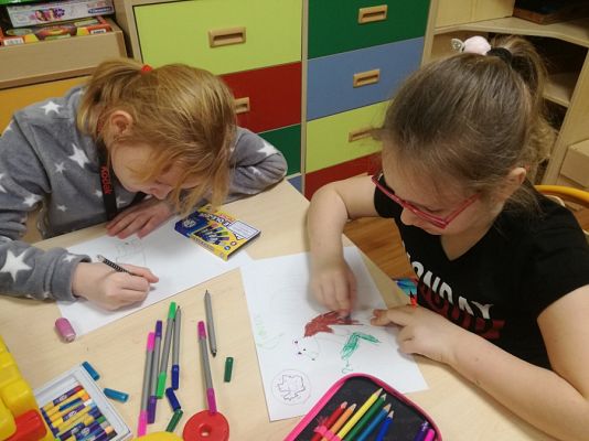  Grafika #8: Niedźwiedź Wojtek i wojenne opowieści