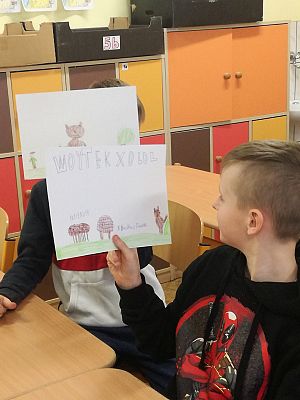  Grafika #9: Niedźwiedź Wojtek i wojenne opowieści