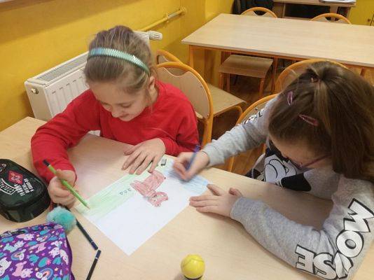  Grafika #18: Niedźwiedź Wojtek i wojenne opowieści