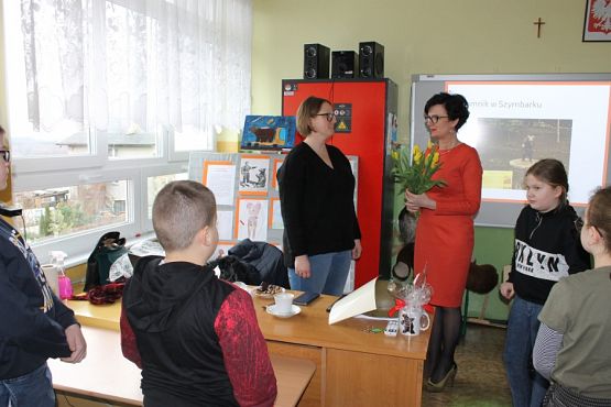  Grafika #26: Niedźwiedź Wojtek i wojenne opowieści