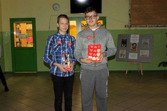  Grafika #7: Nasze serca dla WOŚP