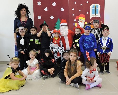  Grafika #89: Bale w Karnawale