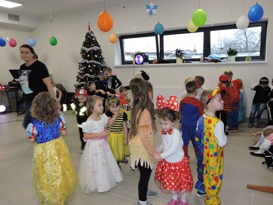  Grafika #73: Bale w Karnawale