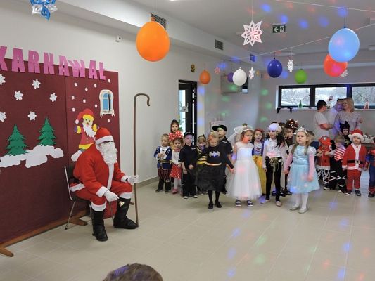  Grafika #13: Bale w Karnawale