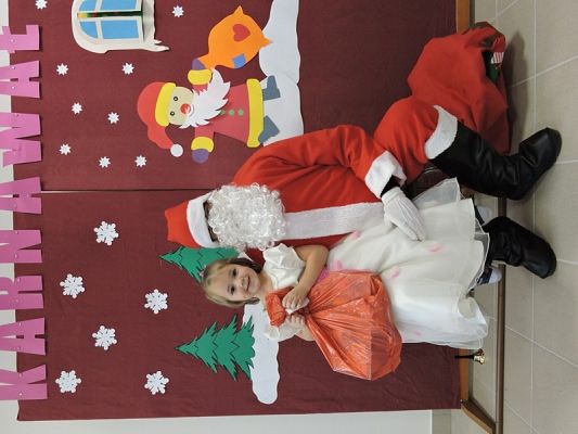  Grafika #25: Bale w Karnawale