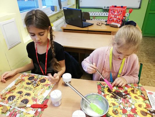  Grafika #1: Świąteczne tradycje