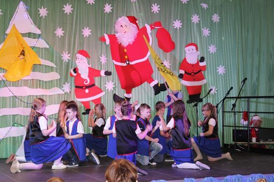  Grafika #11: KIERMASZ MIKOŁAJKOWY 2019