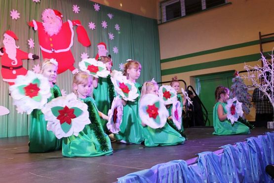  Grafika #27: KIERMASZ MIKOŁAJKOWY 2019